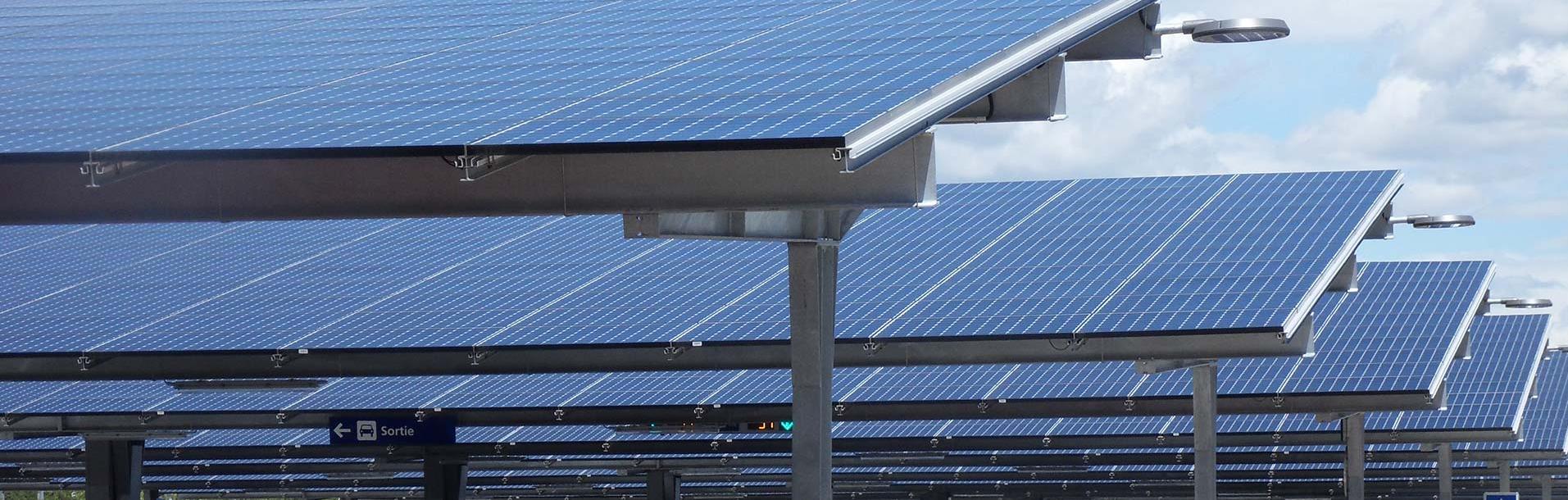 Ombrières photovoltaïques Coruscant installées sur le parking de la gare TGV de Valence