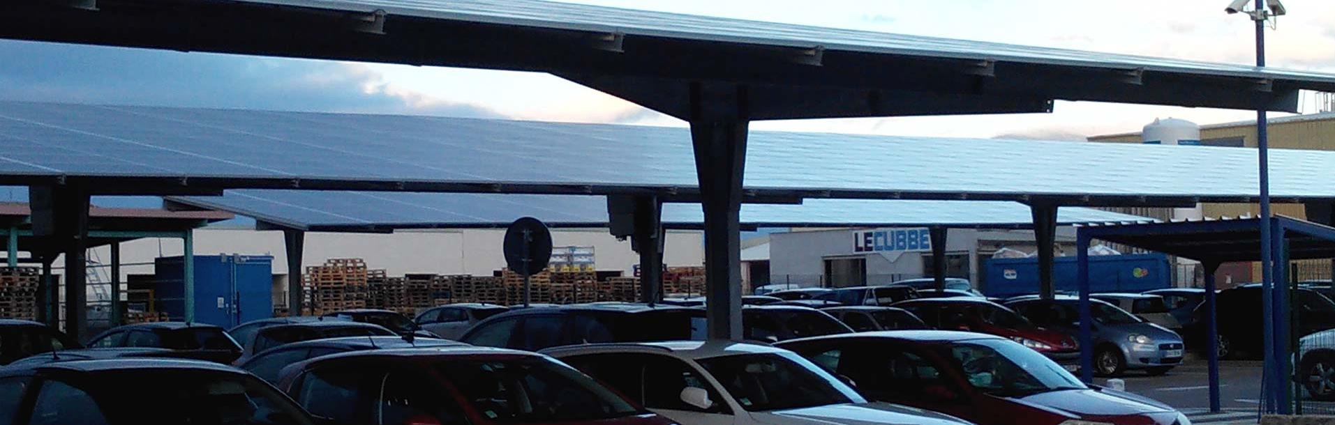Ombrieres solaires Coruscant installées sur le parking de l'entreprise Mccormick à Carpentras